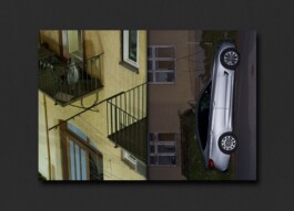 Ausschnitt aus einer Doppelseite eines Künstlerbuches. Links die Aufnahme eines Wohnbaus und dessen Balkone zu sehen. Rechts ein silbernes Auto, das Querformatbild ist dabei auf den Kopf gedreht als ein Hochformatbild. 