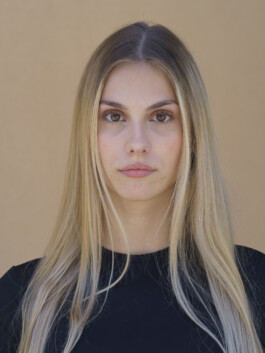 Portrait einer jungen Frau. 